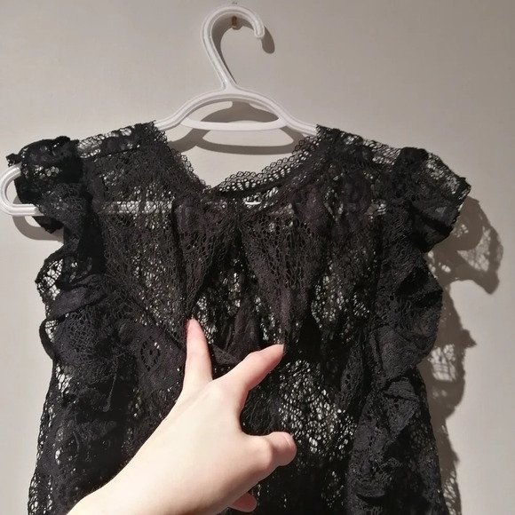 NWT Zara Lace Floral Blouse with Flutter Sleeves Small - Picture 6 of 16